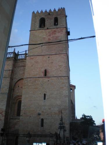 Torre sur de la catedral